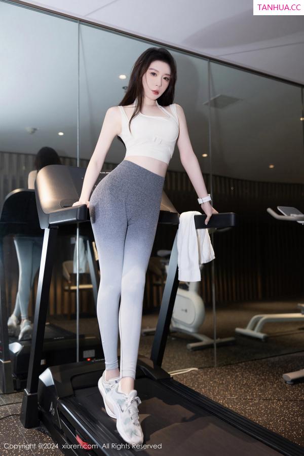 梦心玥  [XiuRen]高清写真图 2024.06.27 No.8767 梦心玥 瑜伽裤第12张图片